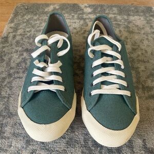 NWOT SeaVees Monterey Sneaker Original Lace Women’s Size 7